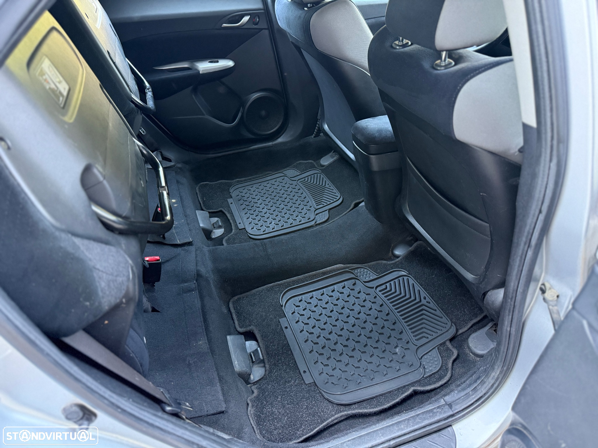 Honda Civic 1.4 Comfort - 12