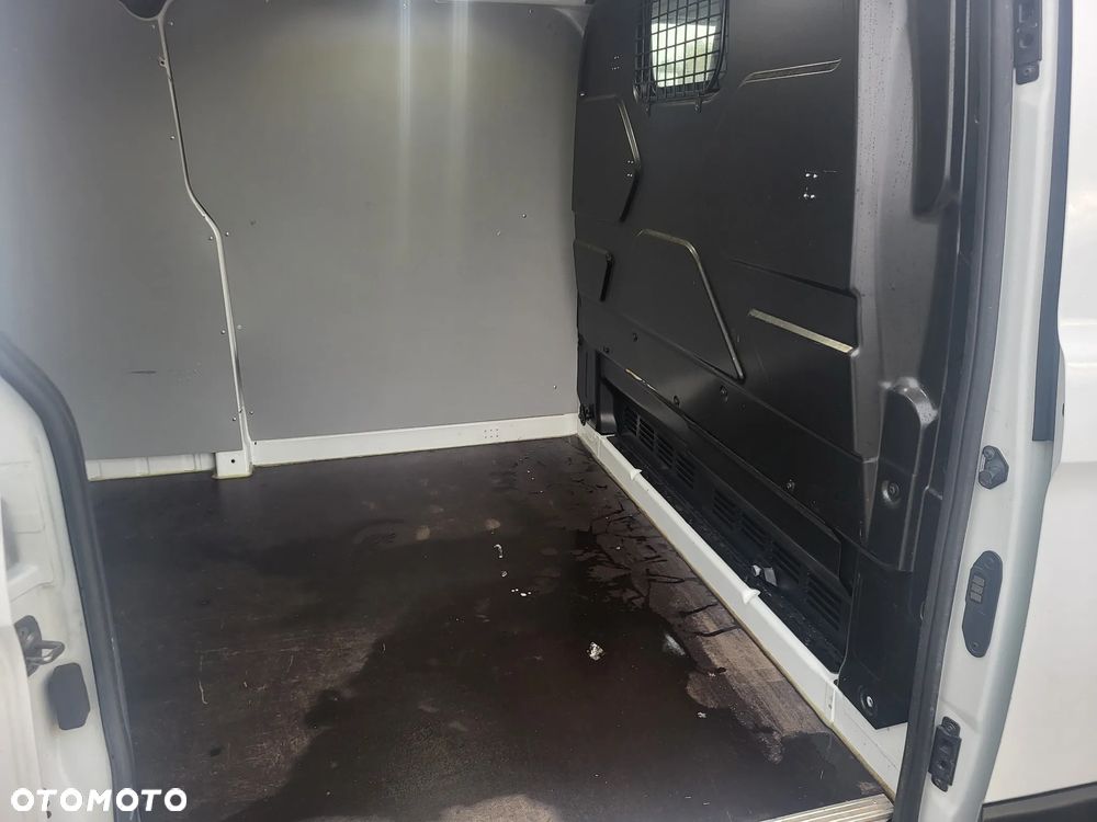 Ford Transit Custom - 22