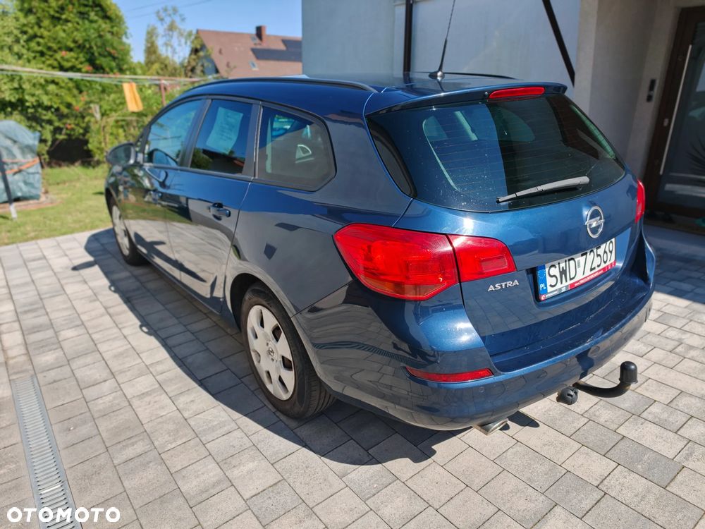 Opel Astra - 4