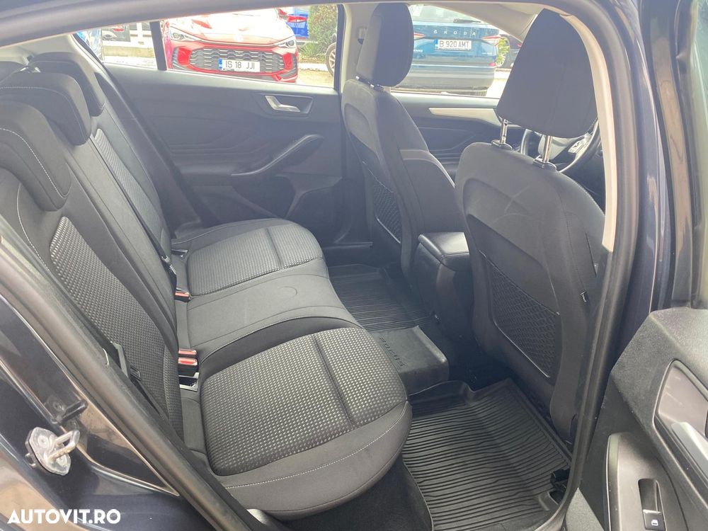 Ford Focus 1.0 EcoBoost MHEV Connected - 10