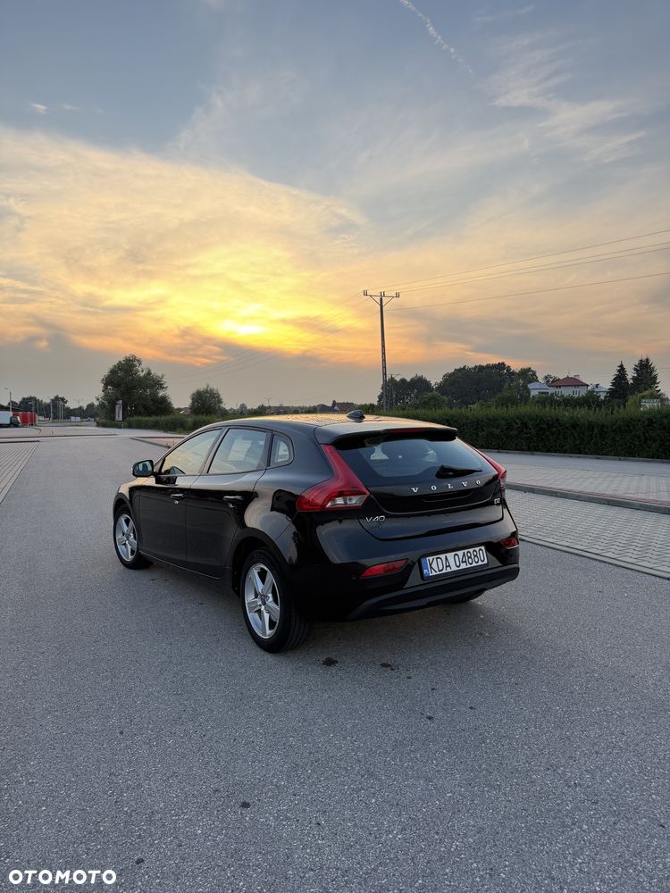 Volvo V40