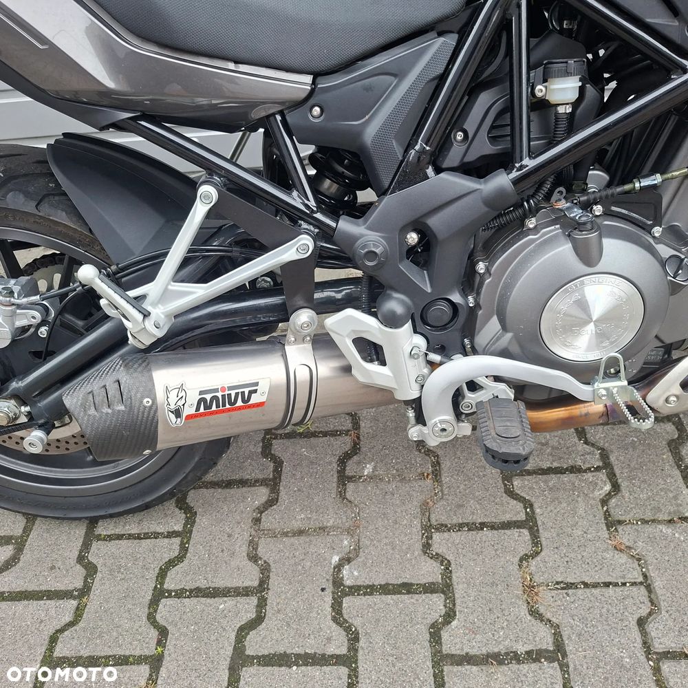 Benelli TRK 502X - 8