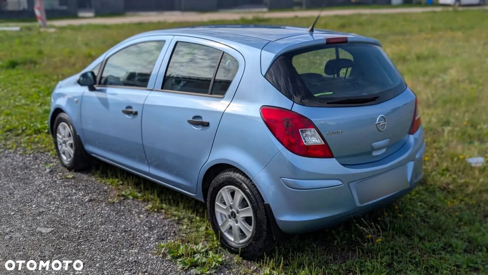 Opel Corsa 1.2 16V Edition / Active - 2