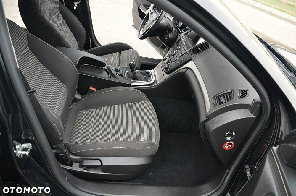 Opel Insignia - 18