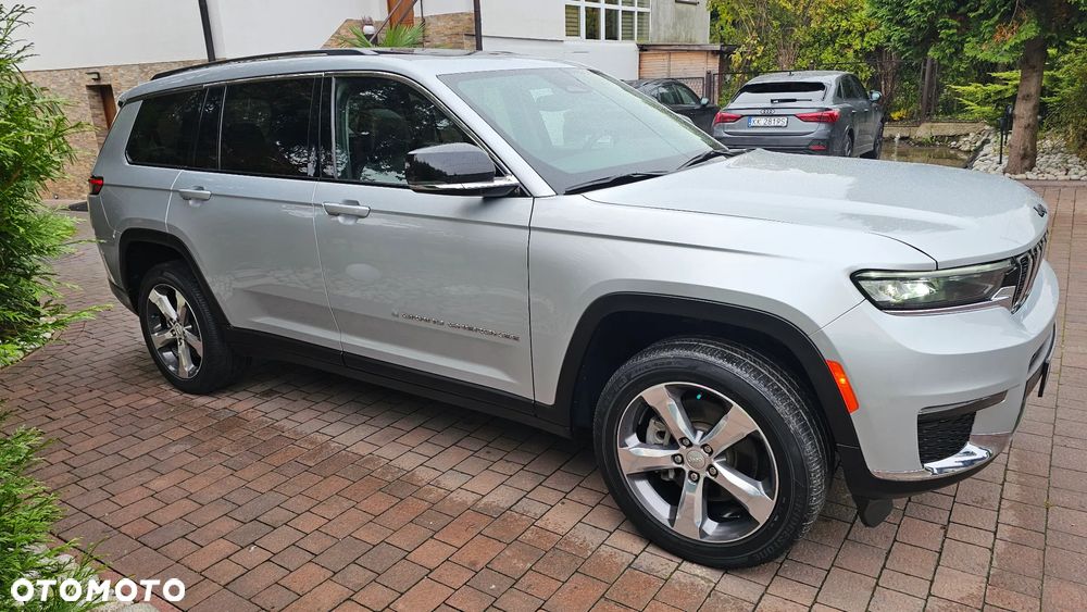 Jeep Grand Cherokee - 13