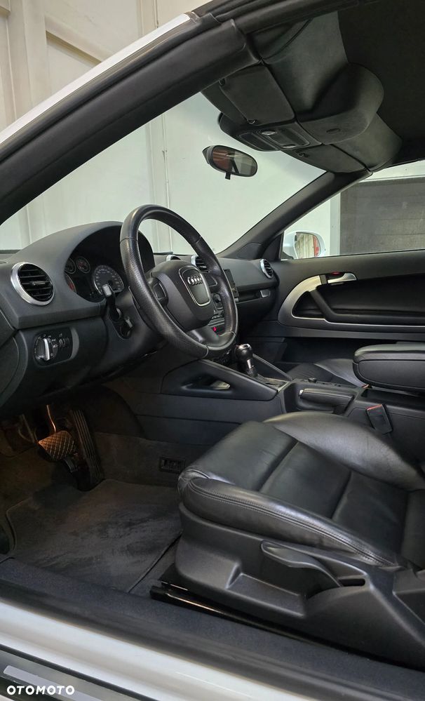 Audi A3 Cabrio 2.0 TDI DPF S tronic S Line Sportpaket (plus) - 9