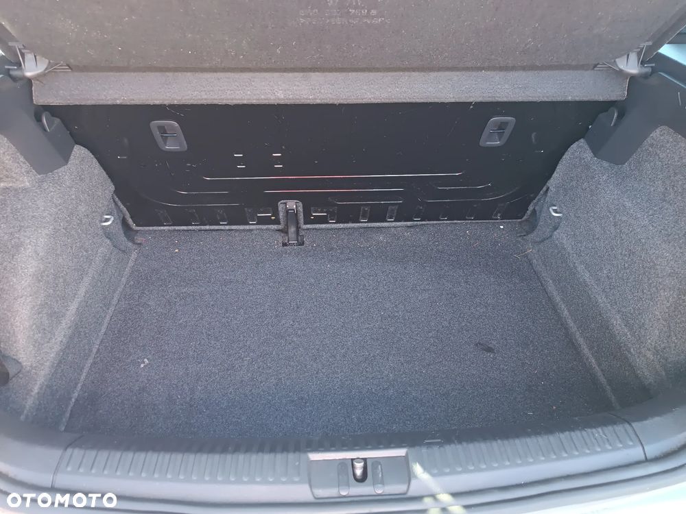 Volkswagen Polo - 14