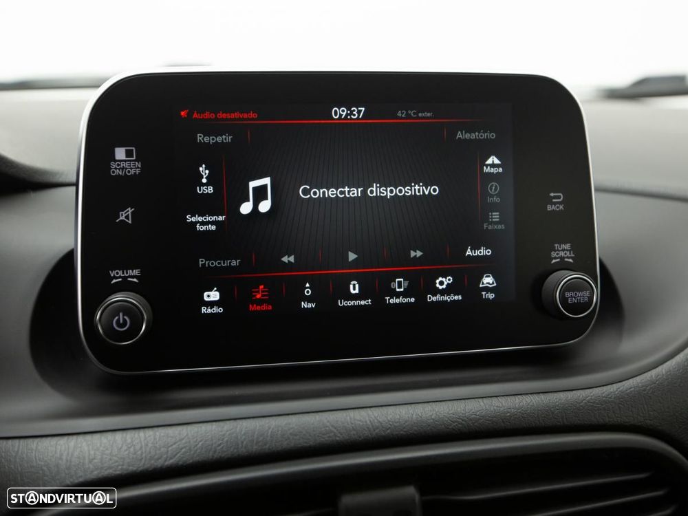 Fiat Tipo Station Wagon 1.3 M-Jet Lounge - 21