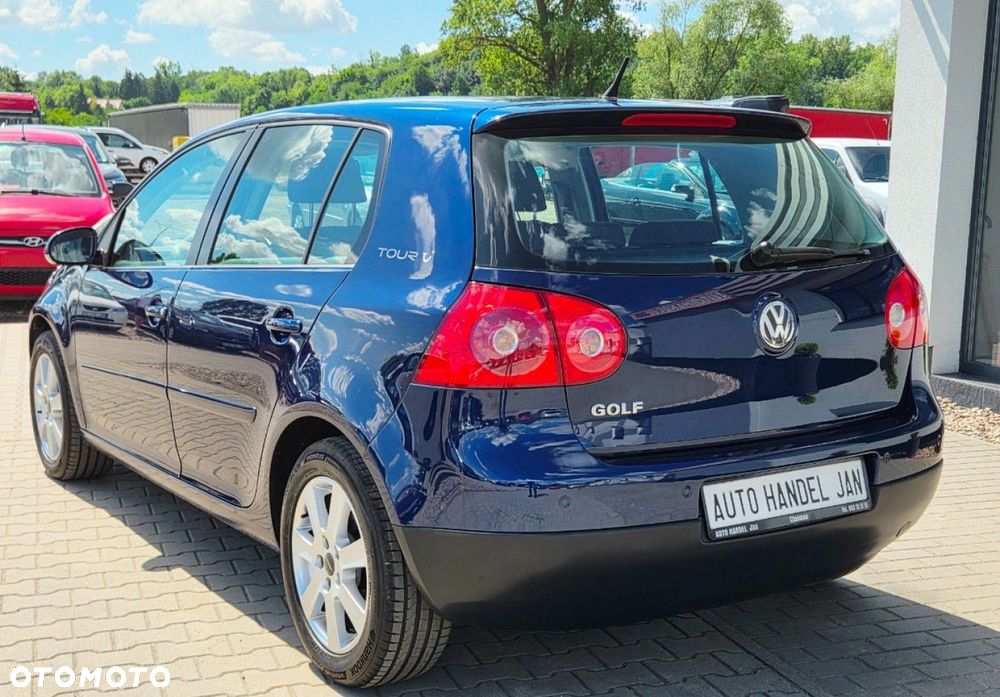 Volkswagen Golf - 4