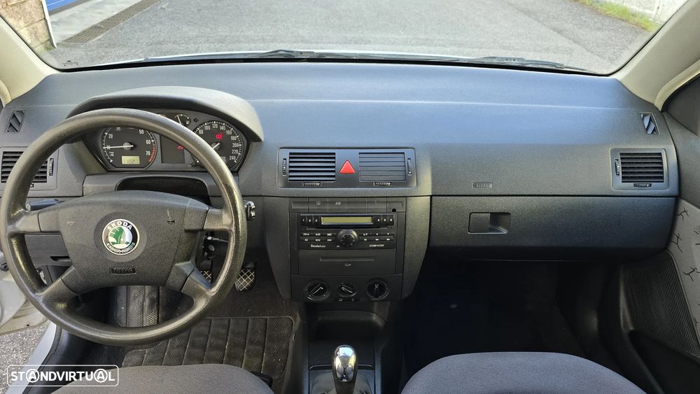 Skoda Fabia Break 1.4 Comfort - 11