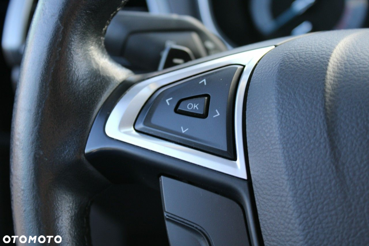 Ford Mondeo - 23