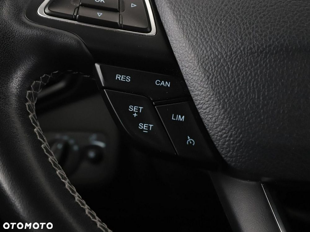 Ford Kuga 1.5 EcoBoost 2x4 ST-Line - 32