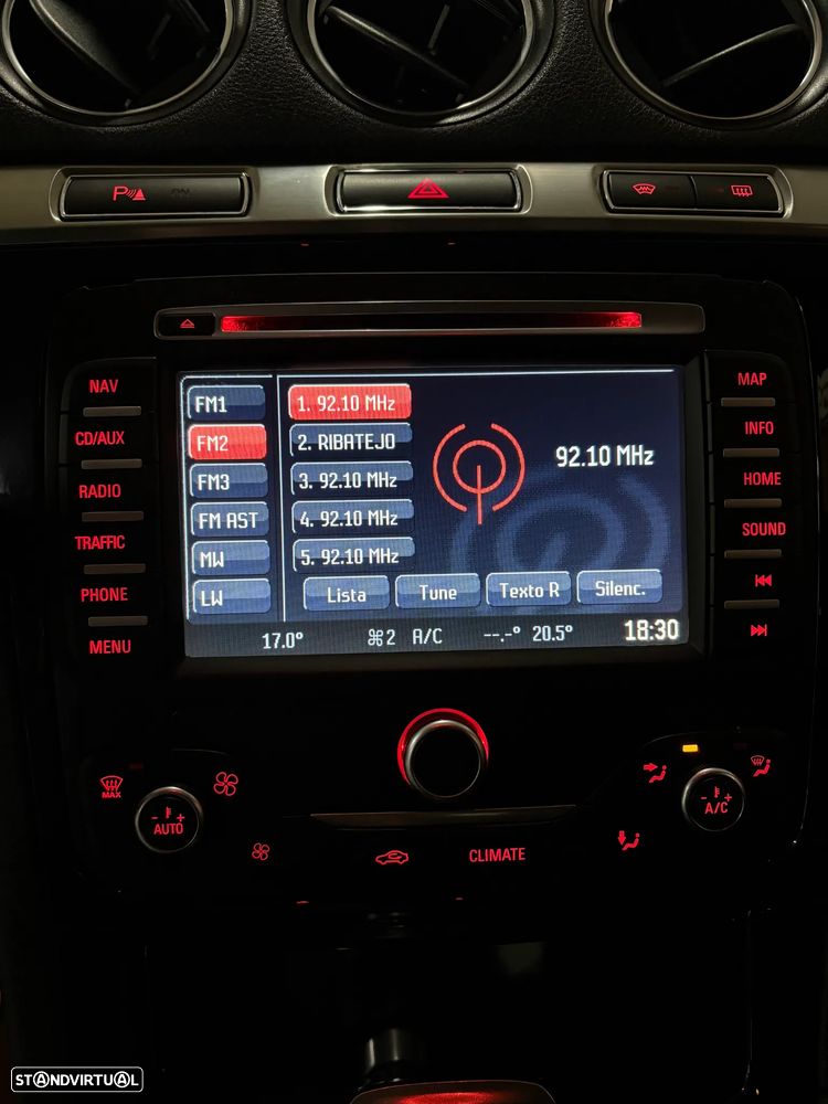 Ford Galaxy 2.0 TDCi Titanium Business - 24