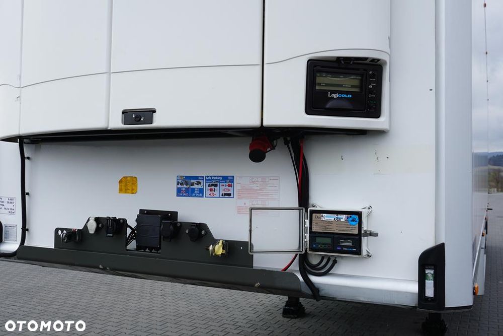 Lamberet / CHŁODNIA / CARRIER 1950 / MULTITEMPERATURA / OŚ PODNOSZONA - 23