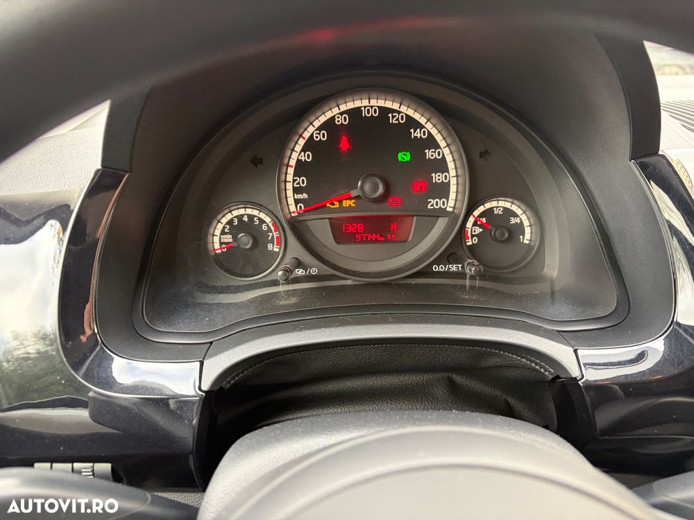 Volkswagen up! ASG groove - 12