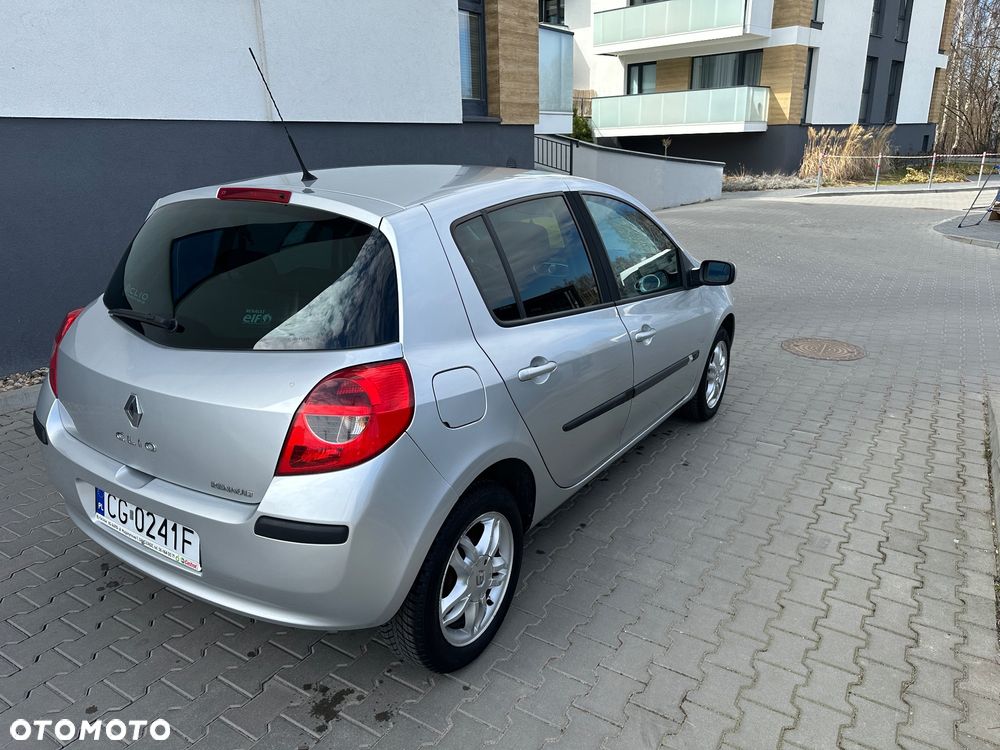 Renault Clio 1.5 dCi Extreme - 5