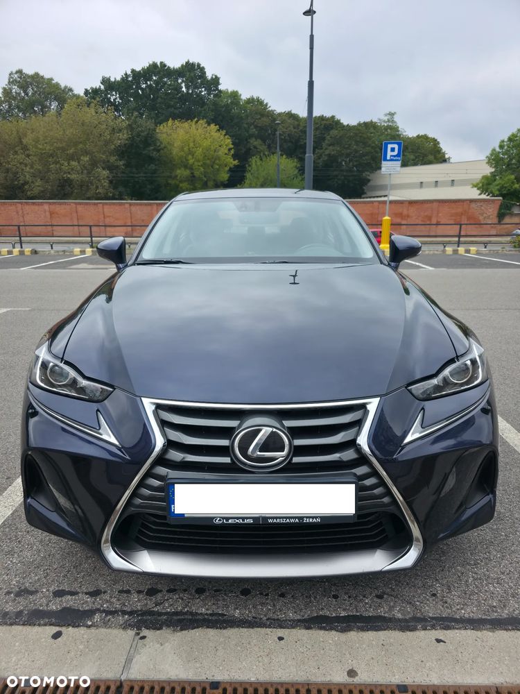 Lexus IS 200t / 300 Elegance - 2