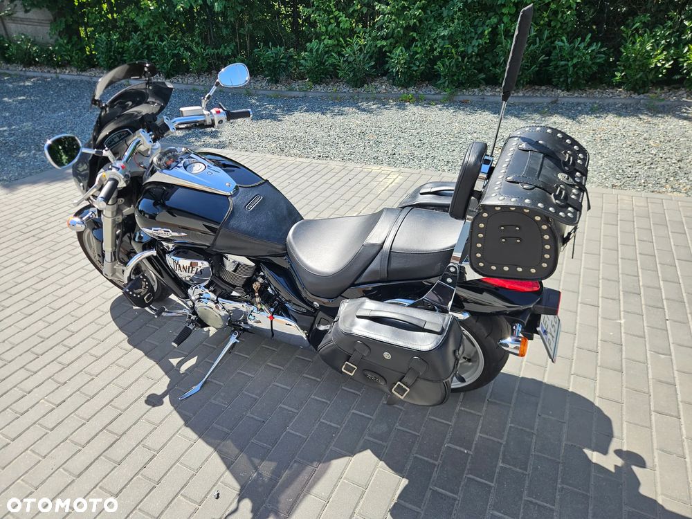 Suzuki Intruder - 7