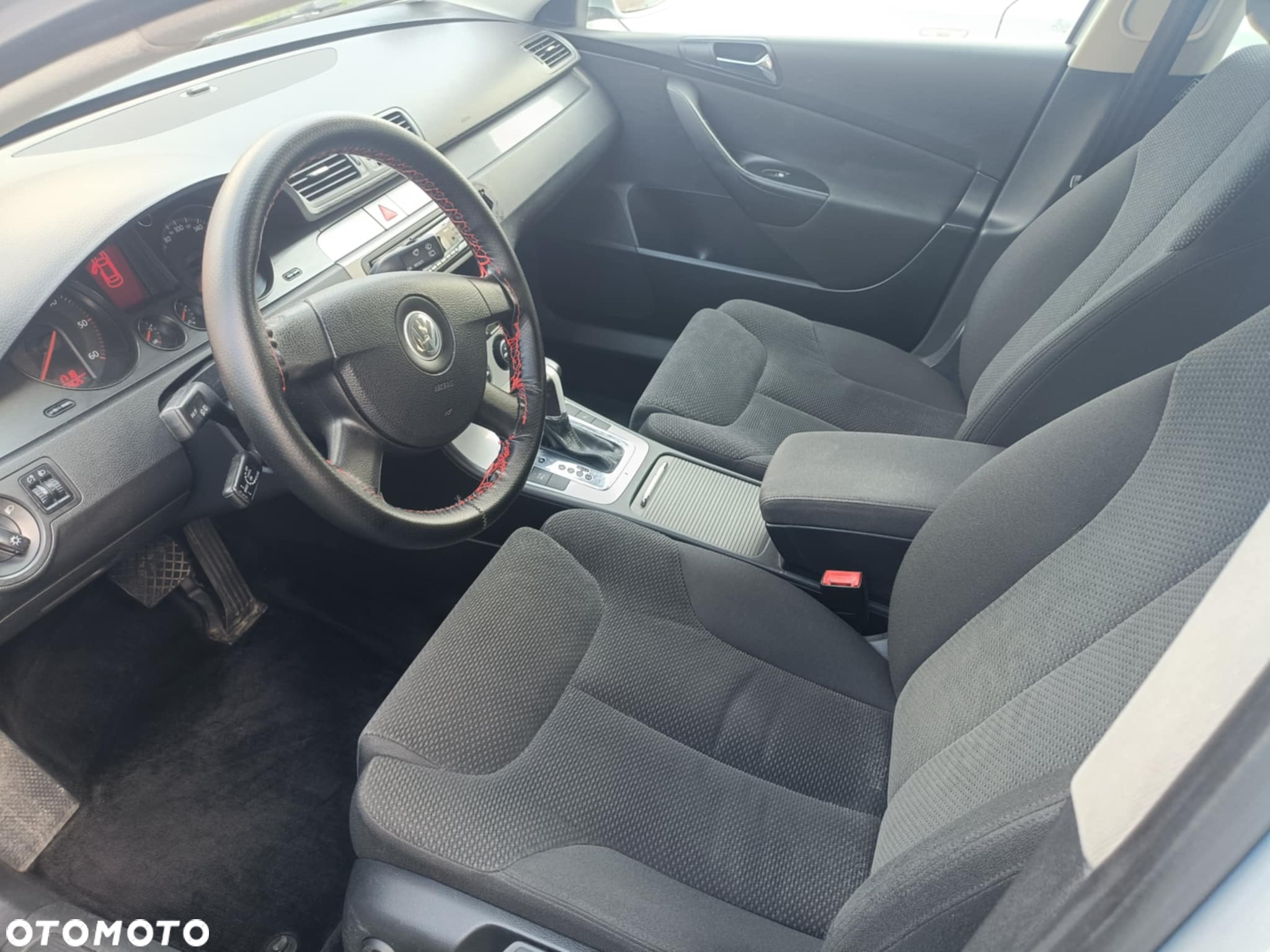 Volkswagen Passat 2.0 TDI Comfortline DSG - 5
