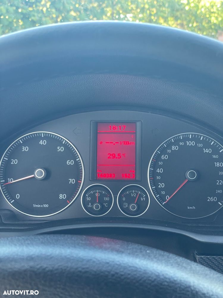 Volkswagen Jetta 1.6 Comfortline - 14