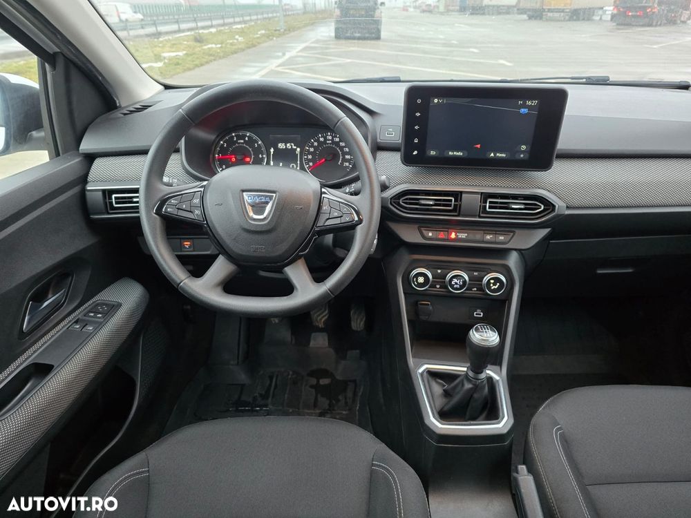 Dacia Logan TCe 90 MT6 Prestige - 5