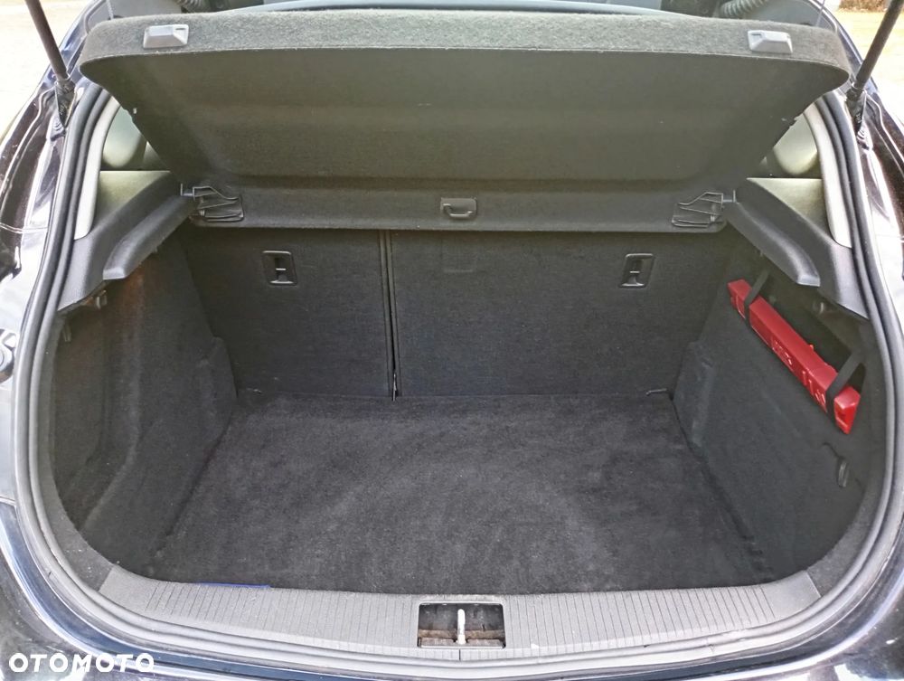 Opel Astra 1.4 ecoFLEX - 9