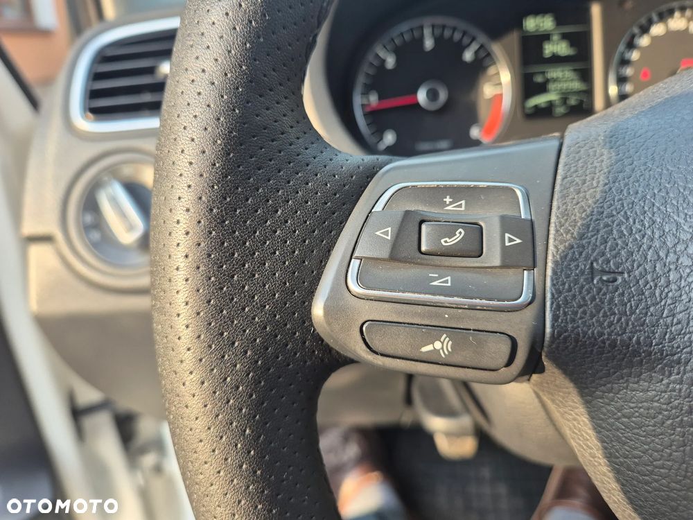 Volkswagen Polo - 11