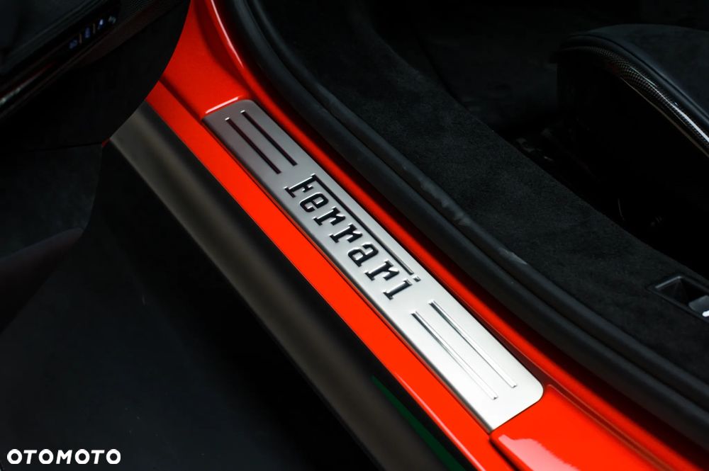 Ferrari SF90 Spider - 15