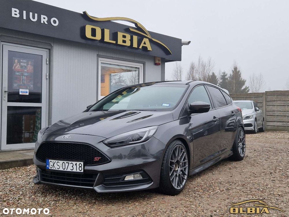 Ford Focus 2.0 EcoBoost ST - 33