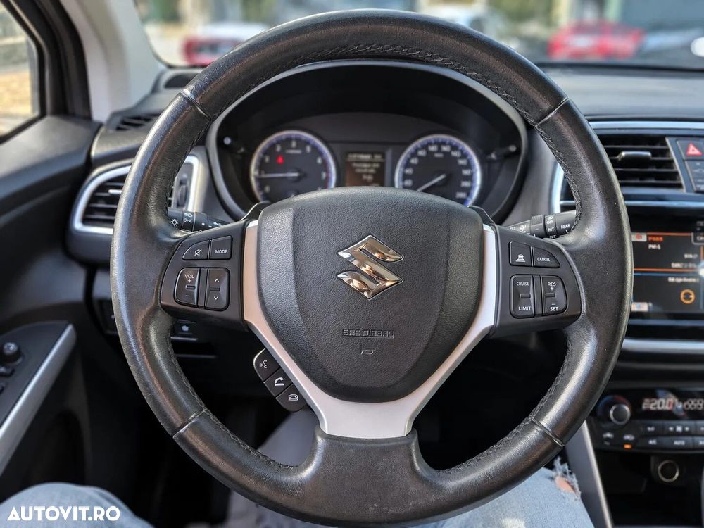 Suzuki S-Cross - 13