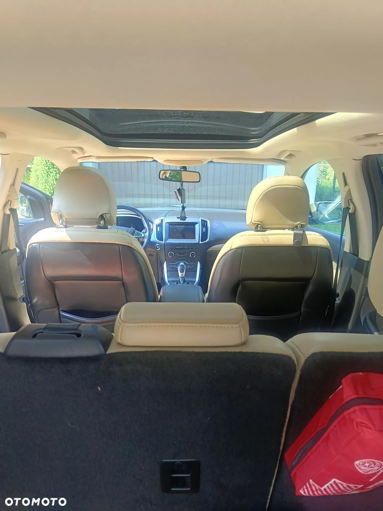 Ford Edge - 10