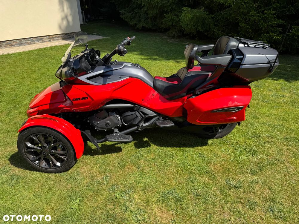 Can-Am Spyder - 13