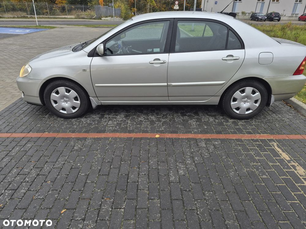 Toyota Corolla - 6