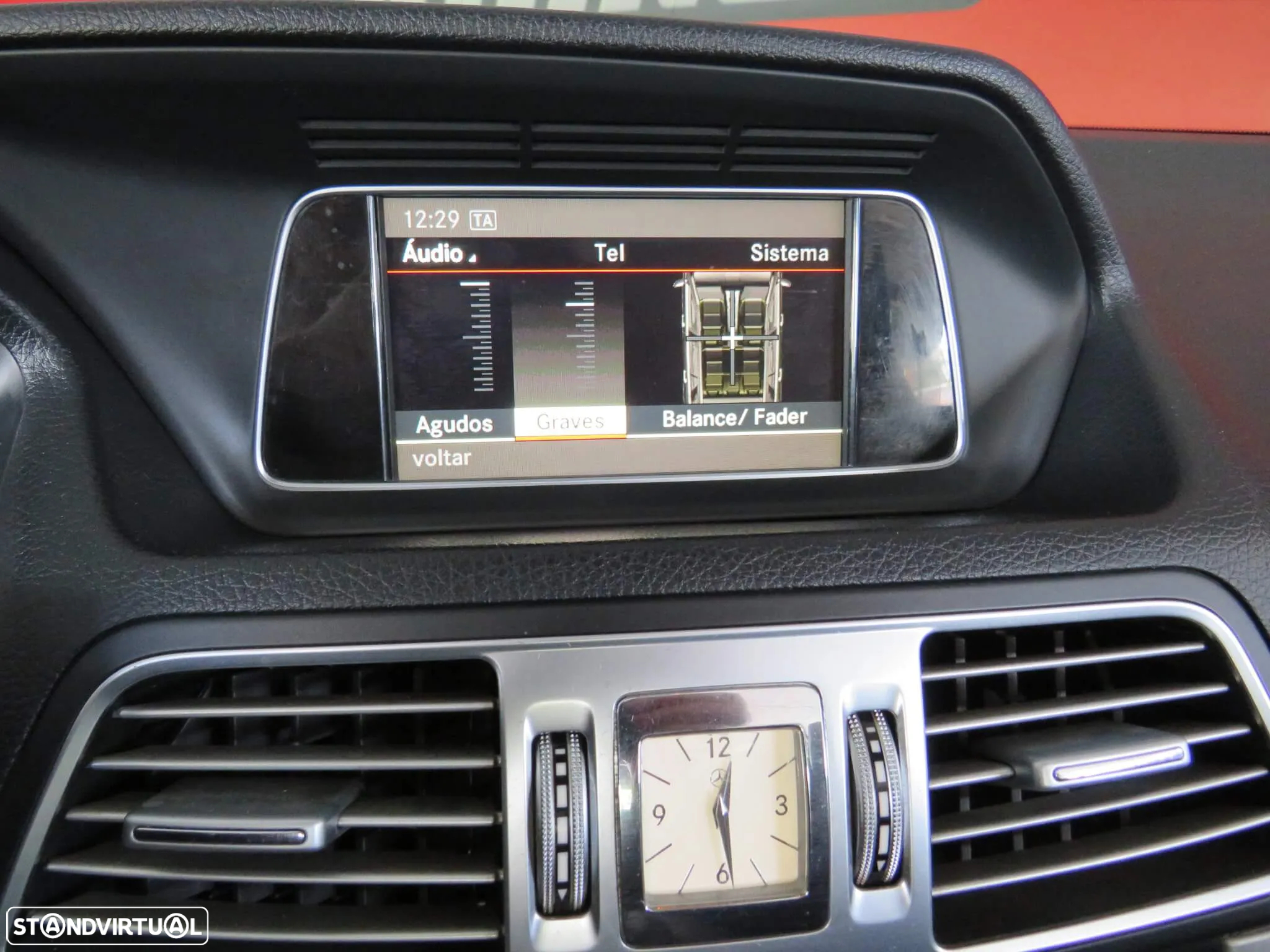 Mercedes-Benz E 220 CDi BlueEfficiency Auto - 39