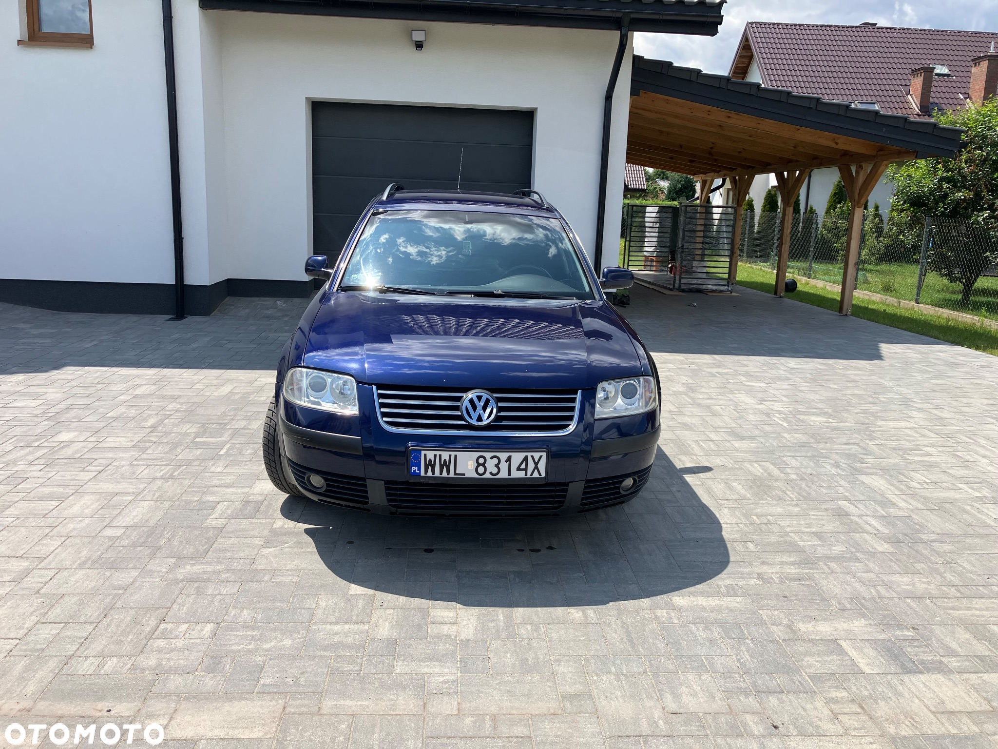 Volkswagen Passat 1.9 TDI Highline - 2