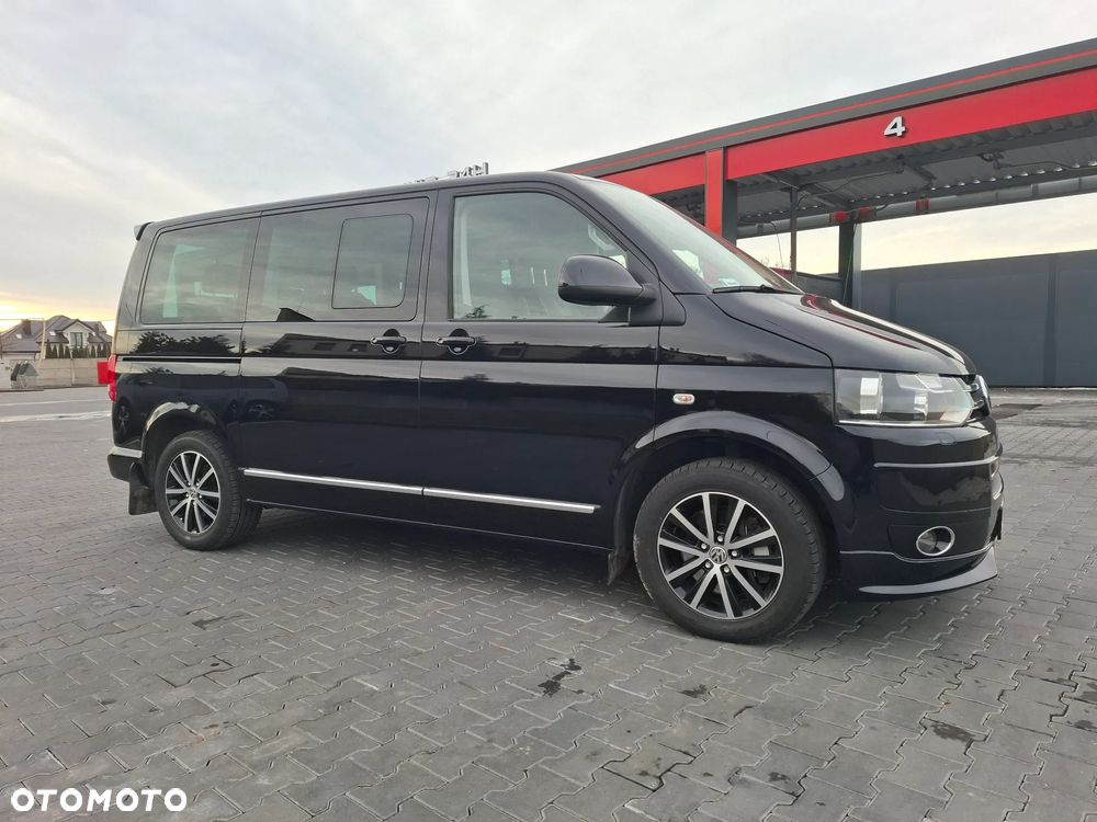 Volkswagen Multivan - 2