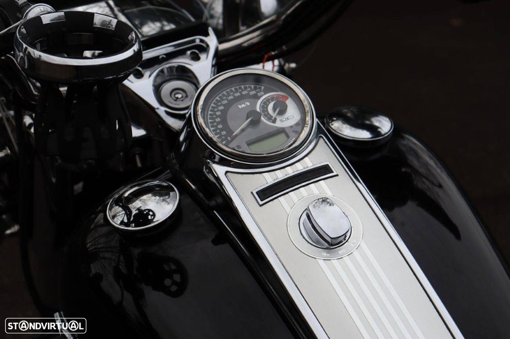 Harley-Davidson Road - 5