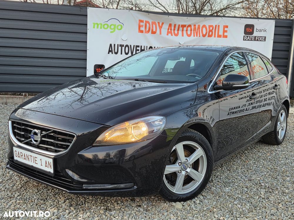 Volvo V40 D2 Momentum - 1
