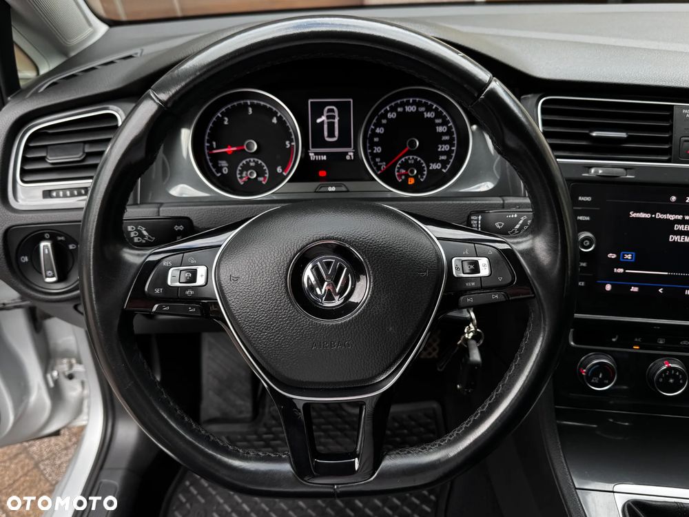 Volkswagen Golf 1.6 TDI BMT Comfortline - 11