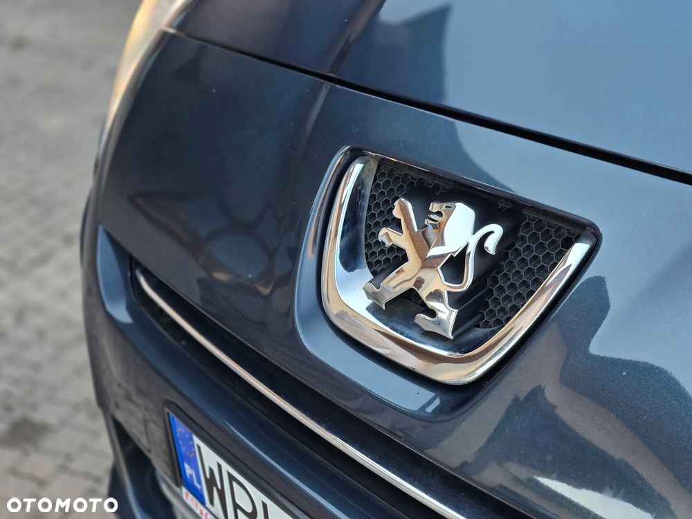 Peugeot 5008 - 5