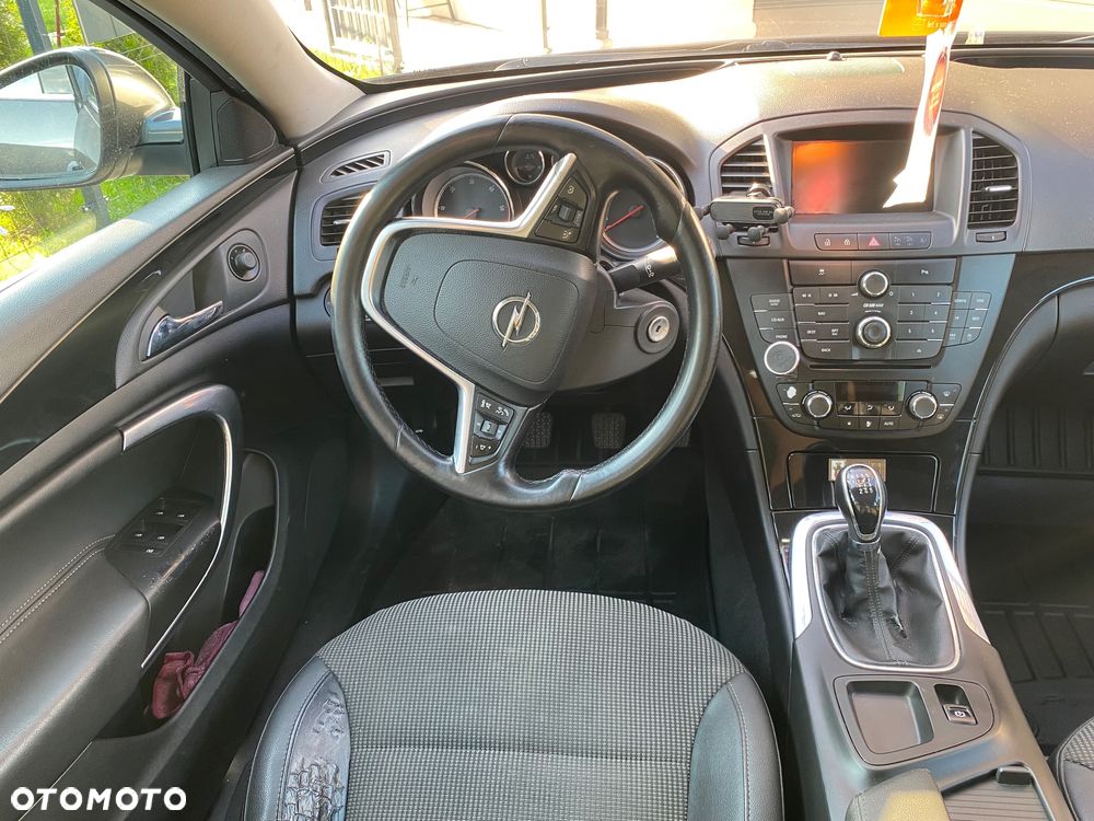 Opel Insignia 2.0 CDTI Cosmo - 11