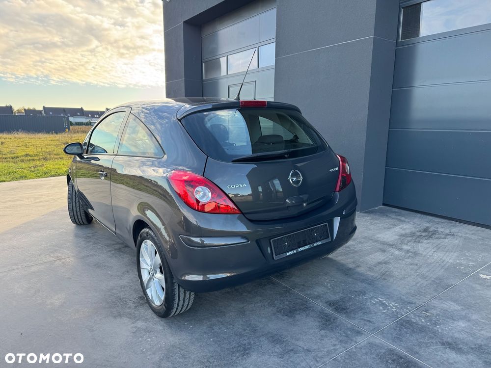 Opel Corsa 1.2 16V (ecoFLEX) Color Edition - 9