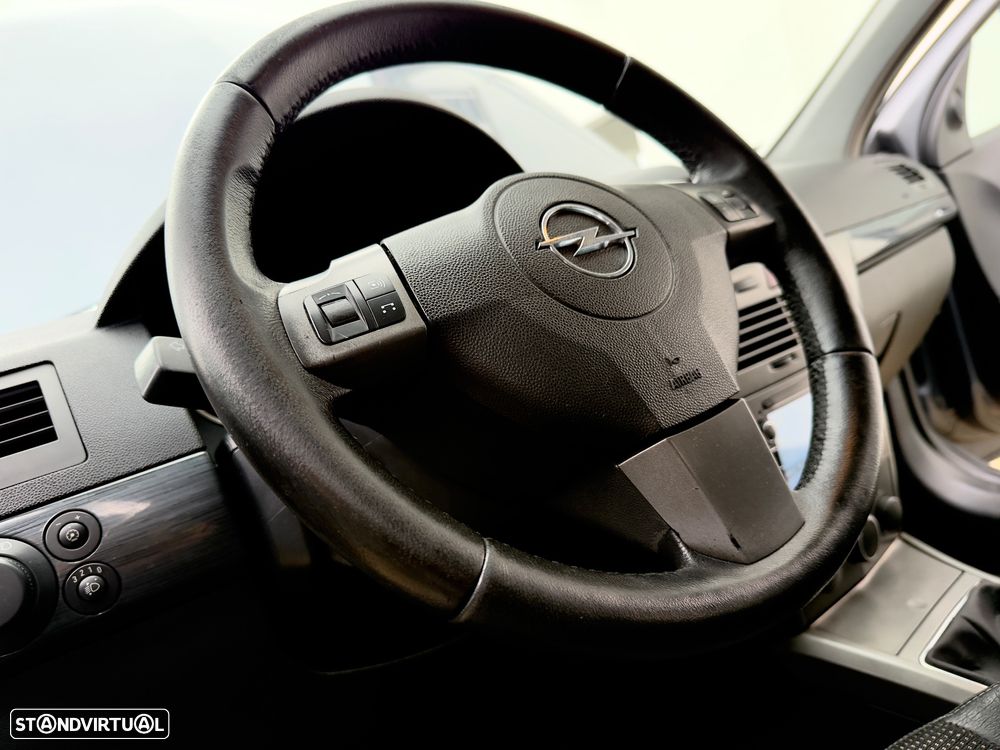 Opel Astra 1.3 CDTi Cosmo - 37