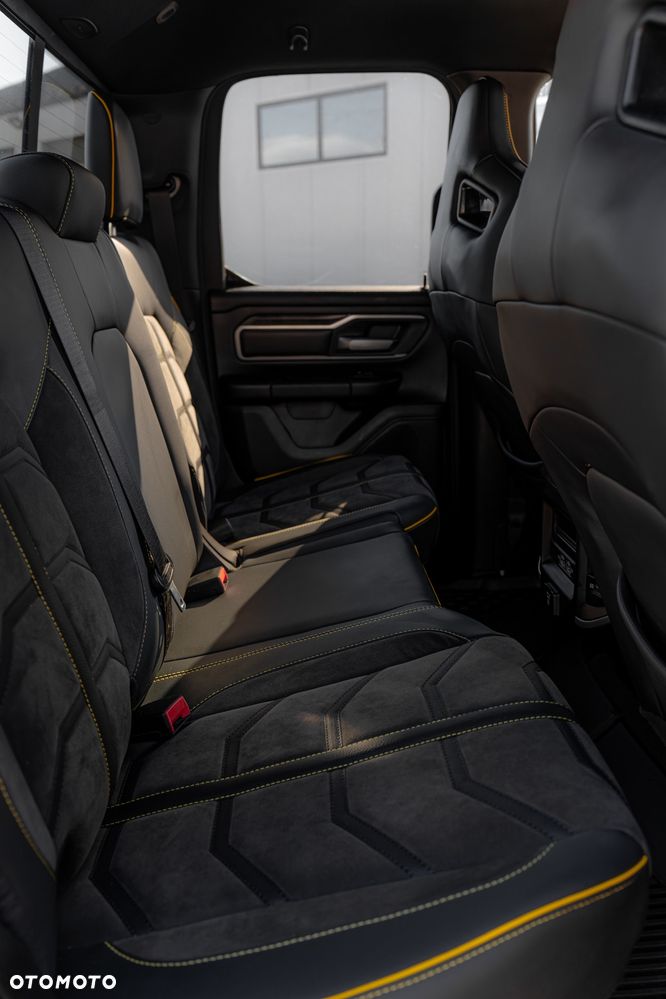 RAM 1500 Quad Cab Longbed Bighorn - 22