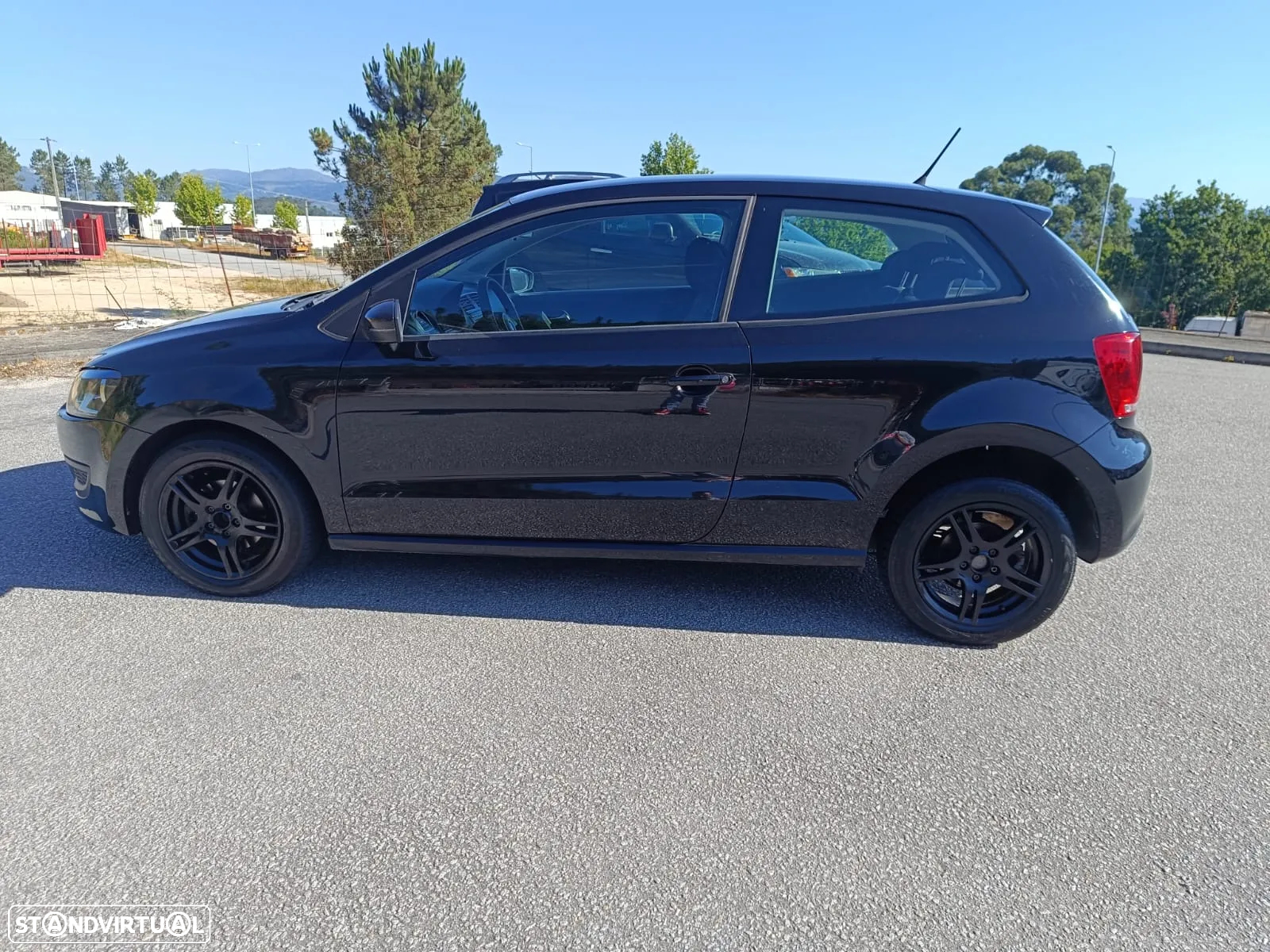 VW Polo 1.6 TDI Confortline BlueMotion - 4