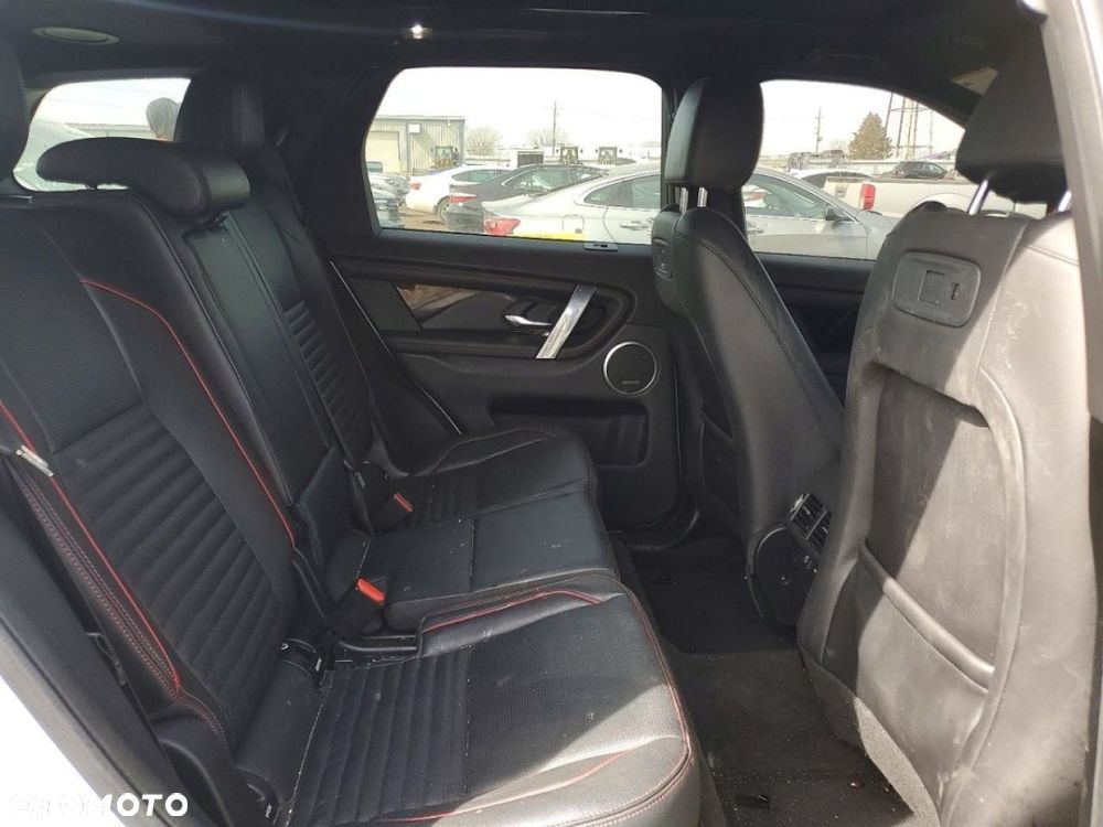 Land Rover Discovery Sport - 9