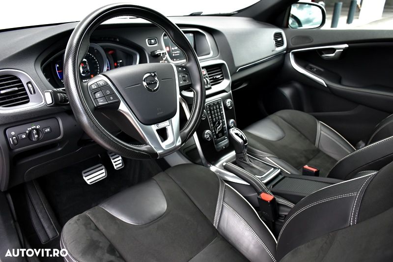 Volvo V40 T3 Geartronic RDesign - 13