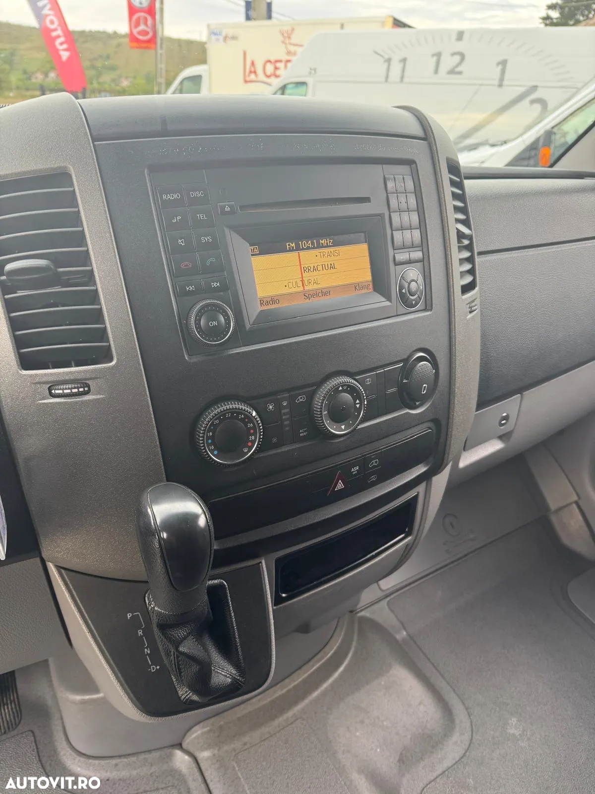 Mercedes-Benz SPRINTER - 9