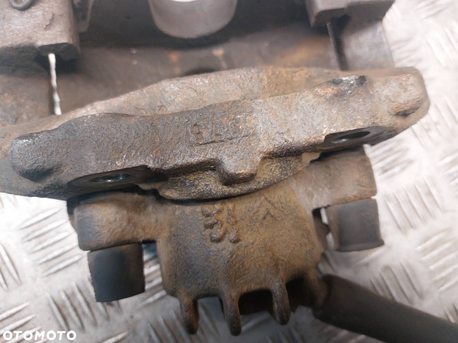 ZACISK HAMULCOWY LEWY PRZÓD CITROEN C4 PICASSO I 1.6  HDI - 5
