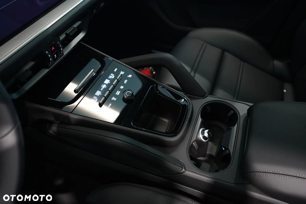 Porsche Cayenne - 17